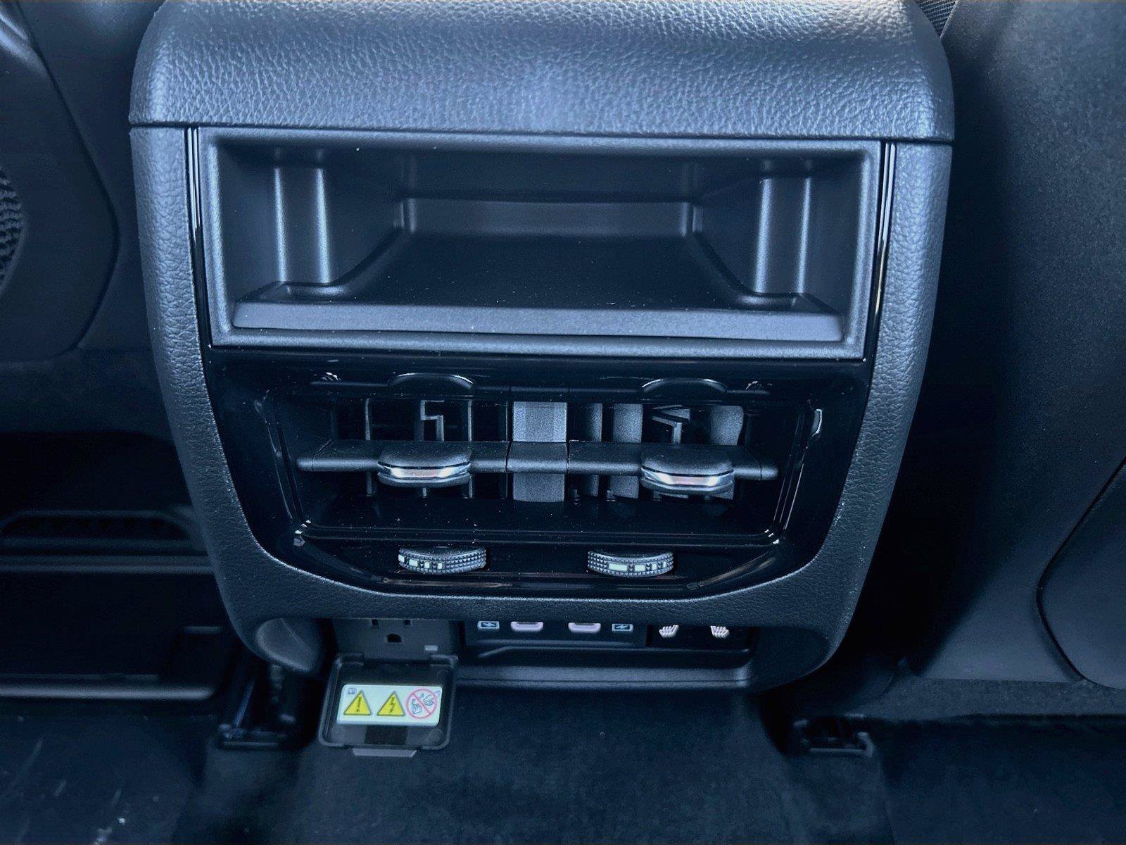 New 2027 Jeep Grand Cherokee Limited AWD/4WD image 23