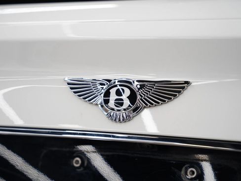 Used 2018 Bentley Bentayga Onyx Edition AWD/4WD image 26
