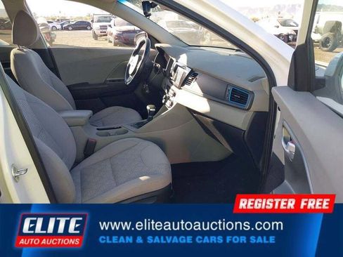 Used 2019 Kia Niro LX image 9