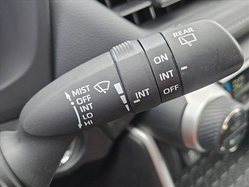 Used 2024 Toyota RAV4 XLE FWD image 15