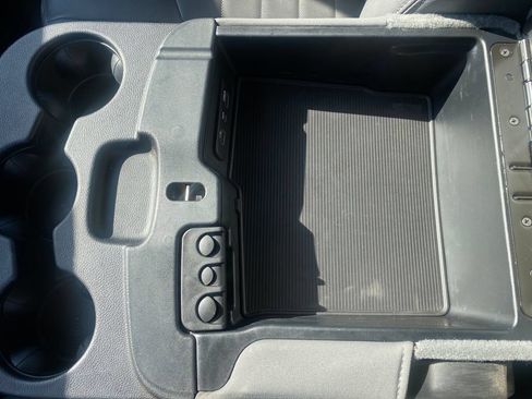Used 2018 RAM 3500 Tradesman w/ Chrome Appearance Group AWD/4WD image 12