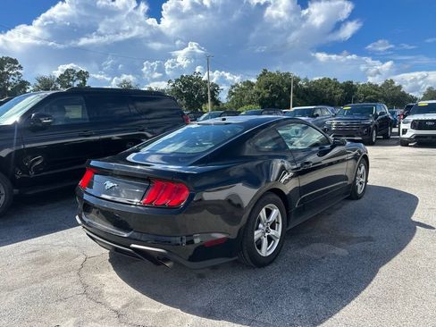 Used 2019 Ford Mustang Coupe RWD image 16