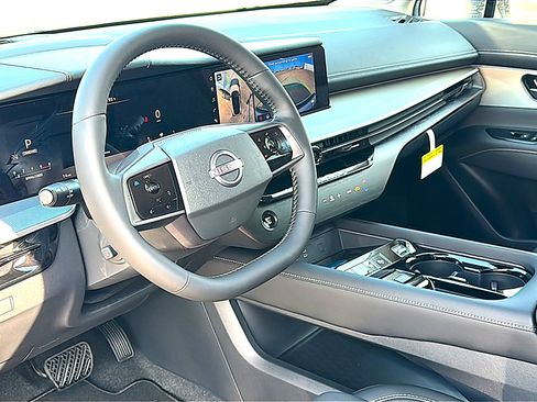 New 2026 Nissan Murano Platinum w/ Cargo Package AWD/4WD image 9