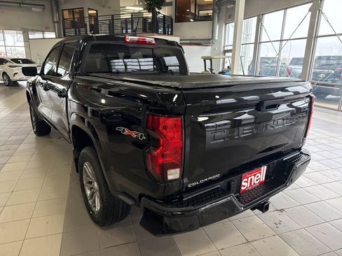 Used 2023 Chevrolet Colorado LT w/ LT Convenience Package II image 3