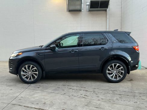 Used 2025 Land Rover Discovery Sport Dynamic SE image 5