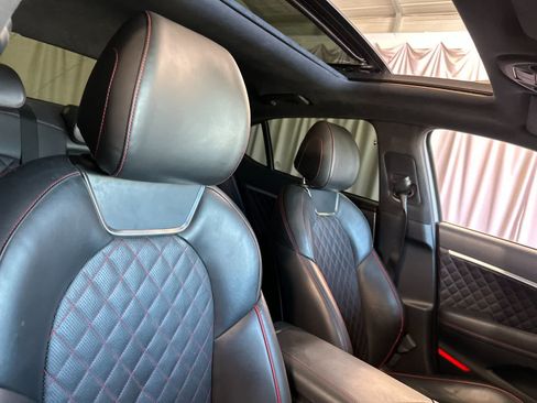Used 2021 Genesis G70 3.3T w/ Sport Package RWD image 17