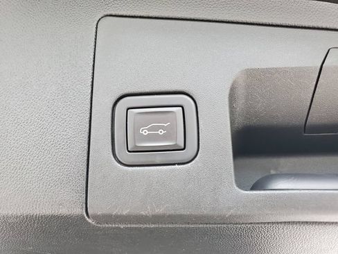Used 2024 Cadillac XT5 Luxury AWD/4WD image 36