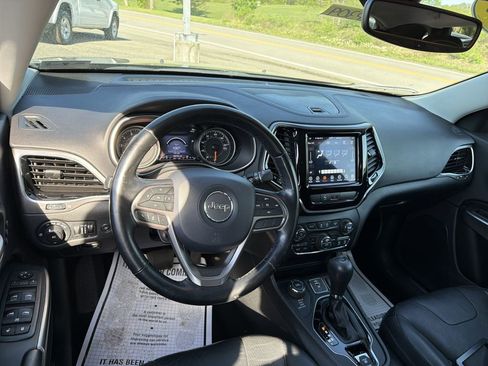 Used 2020 Jeep Cherokee Limited AWD/4WD image 14