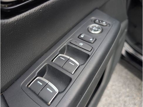 Used 2023 Honda CR-V EX-L image 12