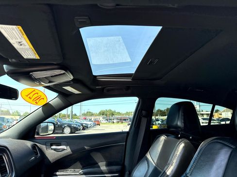 Used 2021 Dodge Charger SXT w/ Leather Interior Group image 25