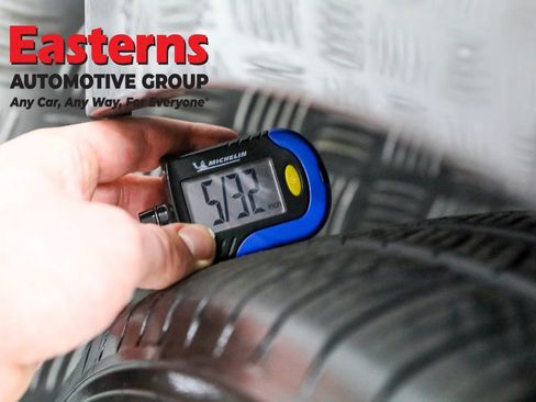 Used 2022 Toyota Prius Prime LE image 25