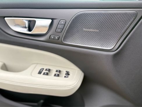 New 2026 Volvo V60 B5 Cross Country Ultra w/ Protection Package Premier AWD/4WD image 18