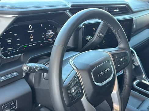 Used 2025 GMC Sierra 2500 Denali w/ Denali Reserve Package AWD/4WD image 23