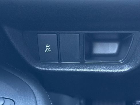 New 2026 Honda HR-V LX image 31