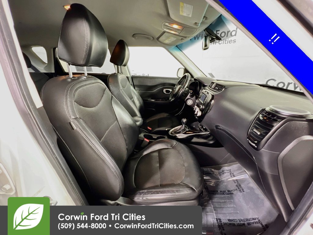 Used 2016 Kia Soul ! FWD image 16