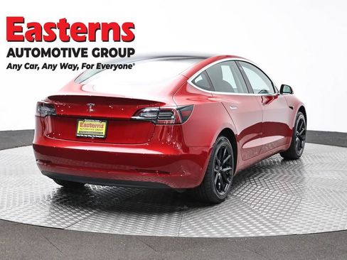 Used 2019 Tesla Model 3 Standard Range RWD image 5