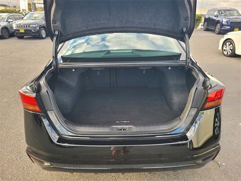 Certified 2022 Nissan Altima 2.5 S image 11