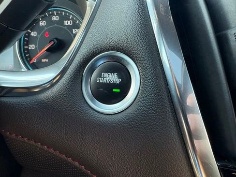 Used 2023 Chevrolet Traverse RS AWD/4WD image 32