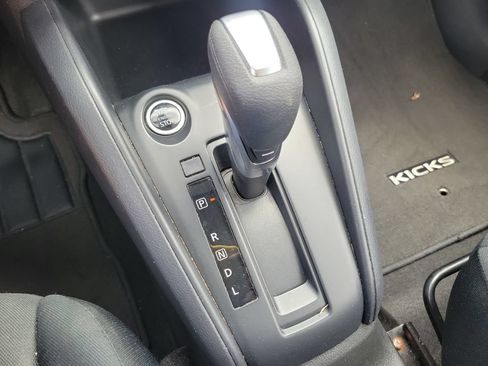 Used 2024 Nissan Kicks S FWD image 38