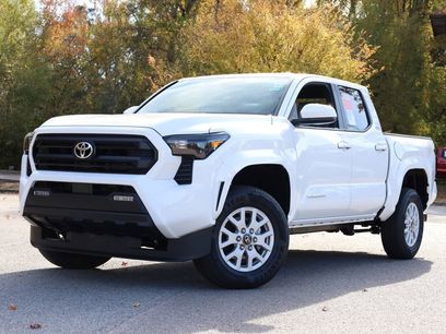 New 2025 Toyota Tacoma SR5