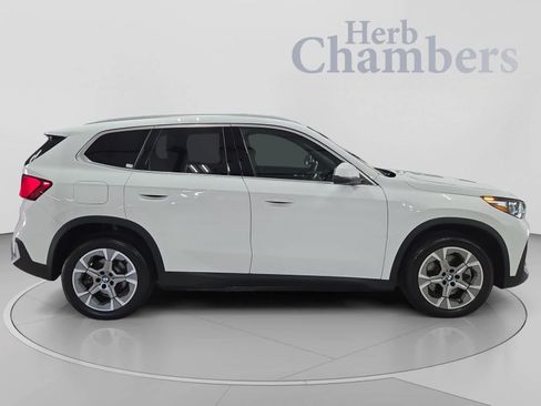 Used 2023 BMW X1 xDrive28i w/ Premium Package AWD/4WD image 11
