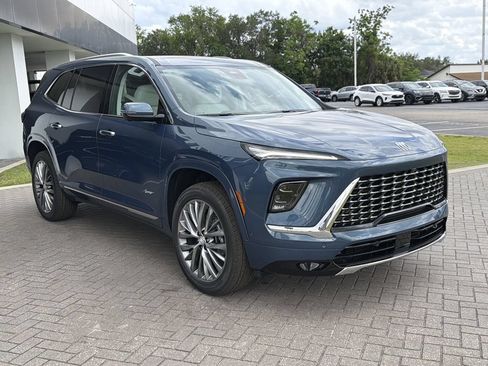 New 2026 Buick Enclave Avenir w/ Super Cruise Package FWD image 7