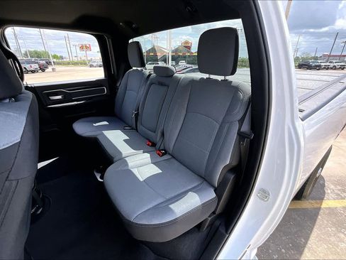 Used 2023 RAM 2500 Big Horn w/ Level 1 Equipment Group image 19