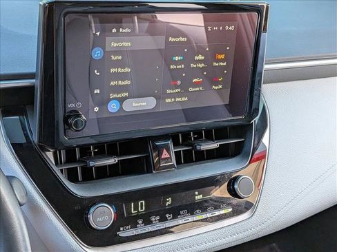 Used 2024 Toyota Corolla SE FWD image 15