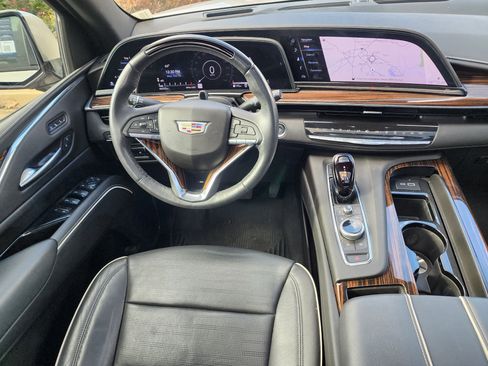 Used 2023 Cadillac Escalade ESV Premium Luxury w/ Performance Package image 22