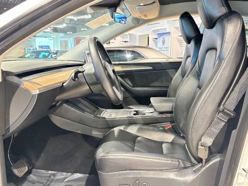 Used 2023 Tesla Model Y Long Range image 22