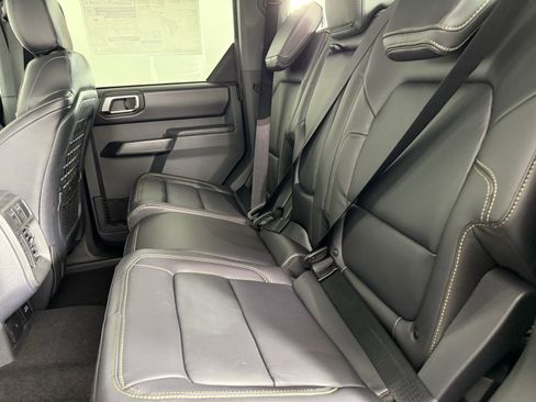 New 2025 Ford Bronco Badlands image 16