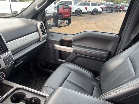 Used 2022 Ford F250 Lariat w/ Chrome Package AWD/4WD image 28