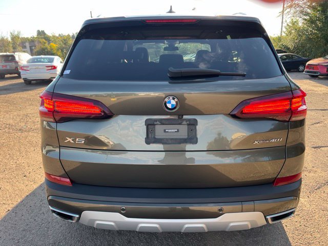 Used 2021 BMW X5 xDrive40i w/ Convenience Package AWD/4WD image 4