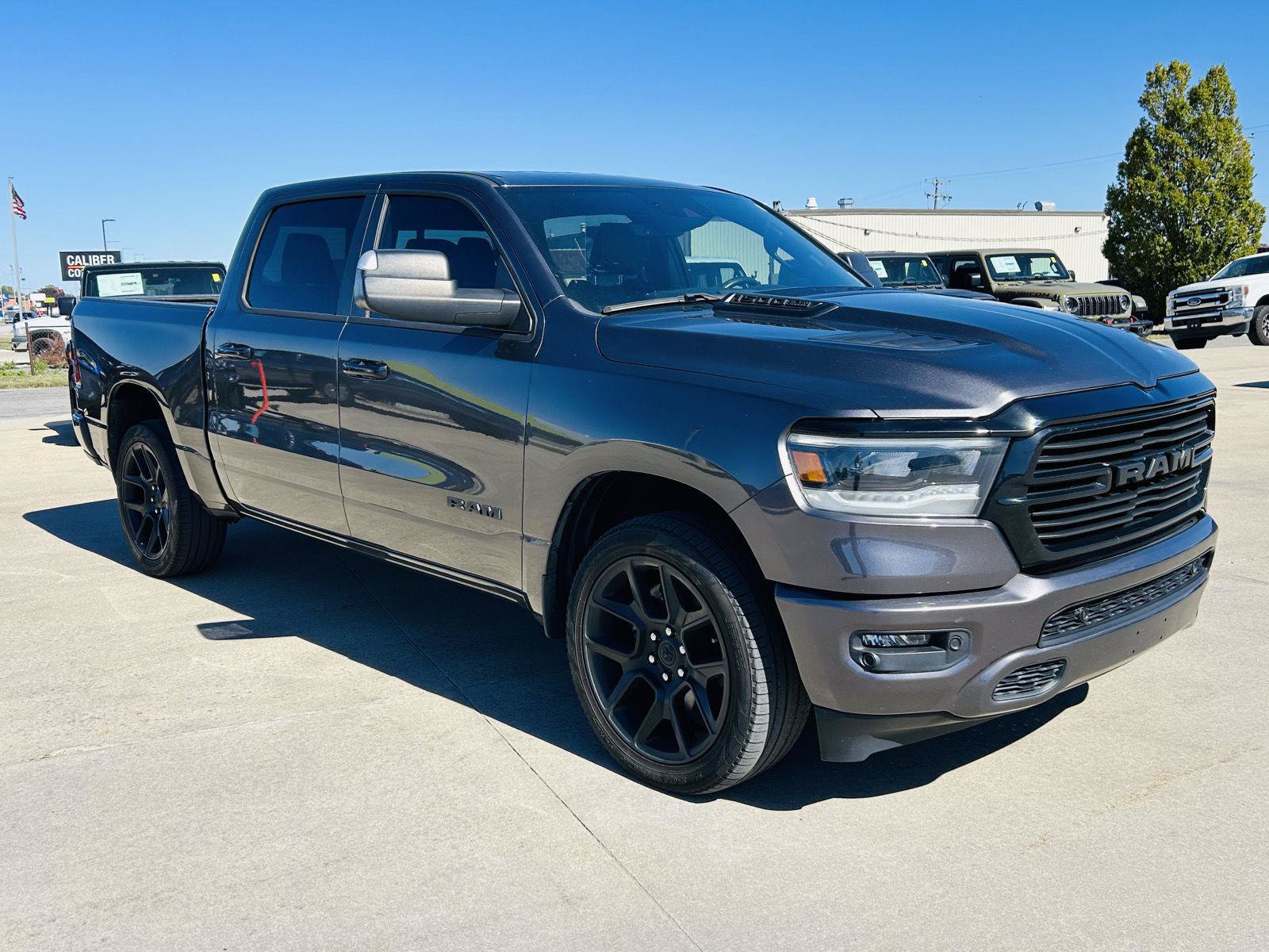 Used 2024 RAM 1500 Laramie AWD/4WD image 2