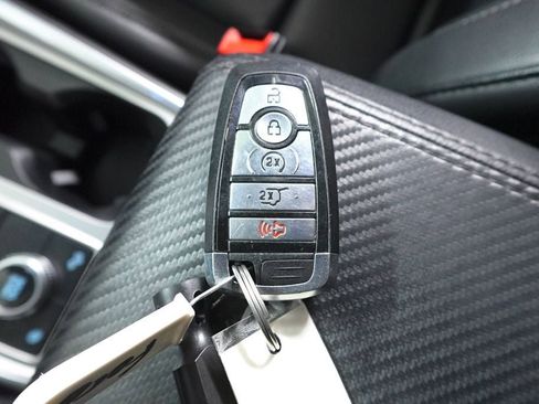 Certified 2020 Ford Explorer XLT w/ Equipment Group 202A image 32