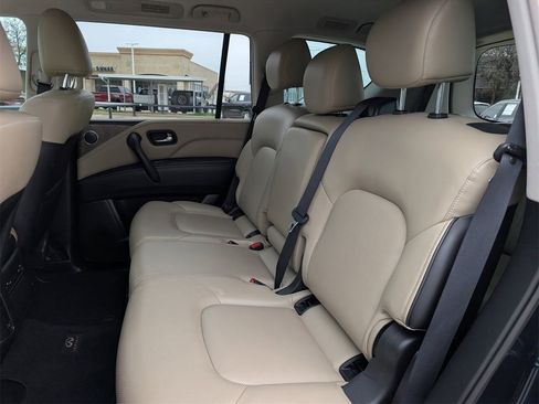 Used 2022 INFINITI QX80 Premium Select w/ Cargo Package image 28