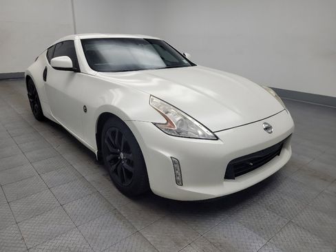 Used 2013 Nissan 370Z Coupe w/ Aerodynamics Pkg RWD image 13