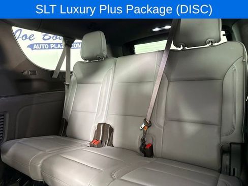 Used 2021 GMC Yukon XL SLT w/ SLT Luxury Plus Package image 15