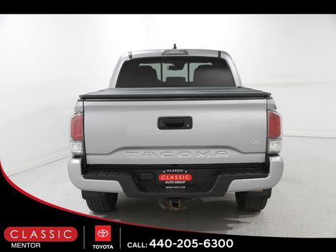 Certified 2020 Toyota Tacoma TRD Sport image 18