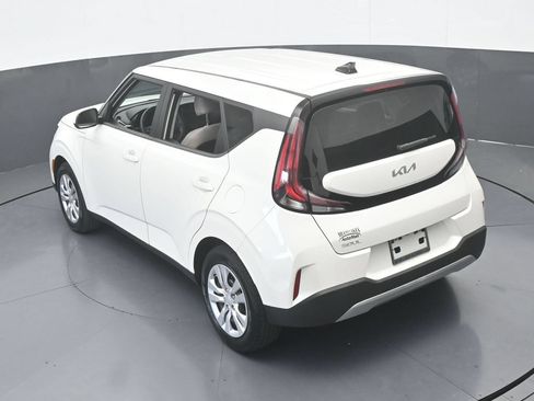 Used 2023 Kia Soul LX FWD image 45