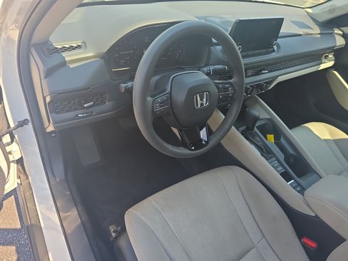 Used 2023 Honda Accord EX image 16