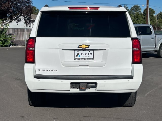 Used 2018 Chevrolet Suburban LT AWD/4WD image 4