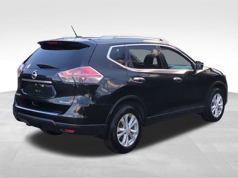 Used 2016 Nissan Rogue SV w/ SV Premium Package image 4