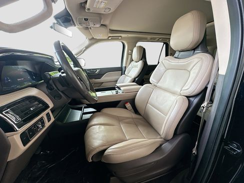 Used 2024 Lincoln Navigator Reserve w/ Monochromatic Package AWD/4WD image 22