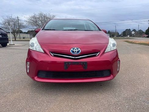 Used 2013 Toyota Prius V Two image 9