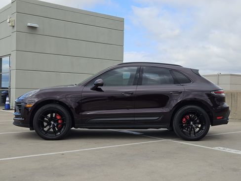 Certified 2024 Porsche Macan S image 2