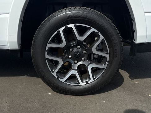 Used 2025 RAM 1500 Laramie image 6