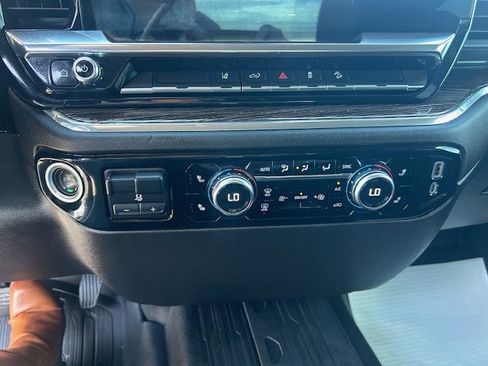 Used 2024 GMC Sierra 2500 SLE w/ SLE Value Package; image 20