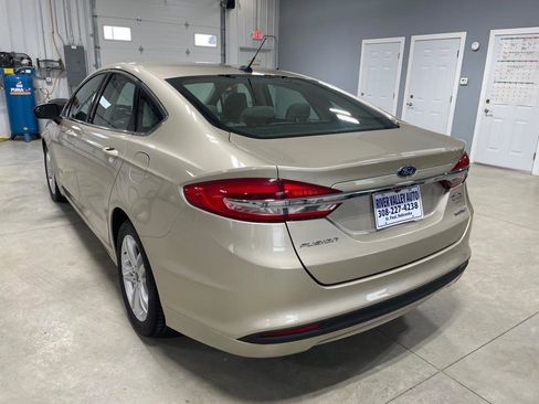 Used 2018 Ford Fusion S FWD image 5