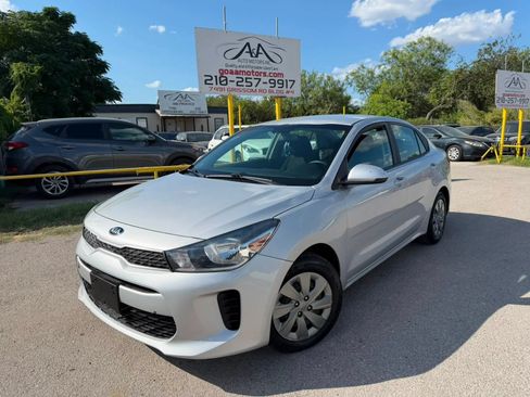 Used 2020 Kia Rio LX FWD image 2